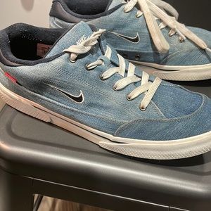 SUPREME NIKE SB DENIM